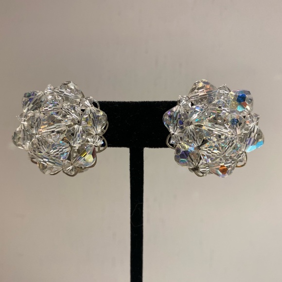 Jewelry - VTG Crystal Clip On Earrings